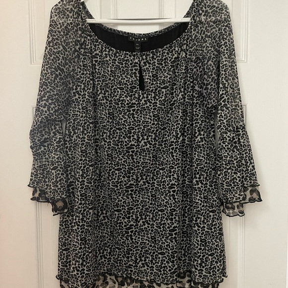 Tribal leopard print blouse. US L - Picture 5 of 5